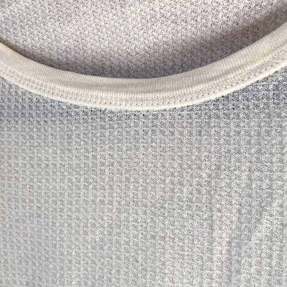 UO - butter yellow waffle thermal - Picture 2 of 2